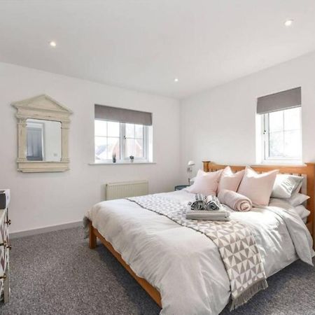 The Little House, Boutique Home Near The Sea Chichester Luaran gambar