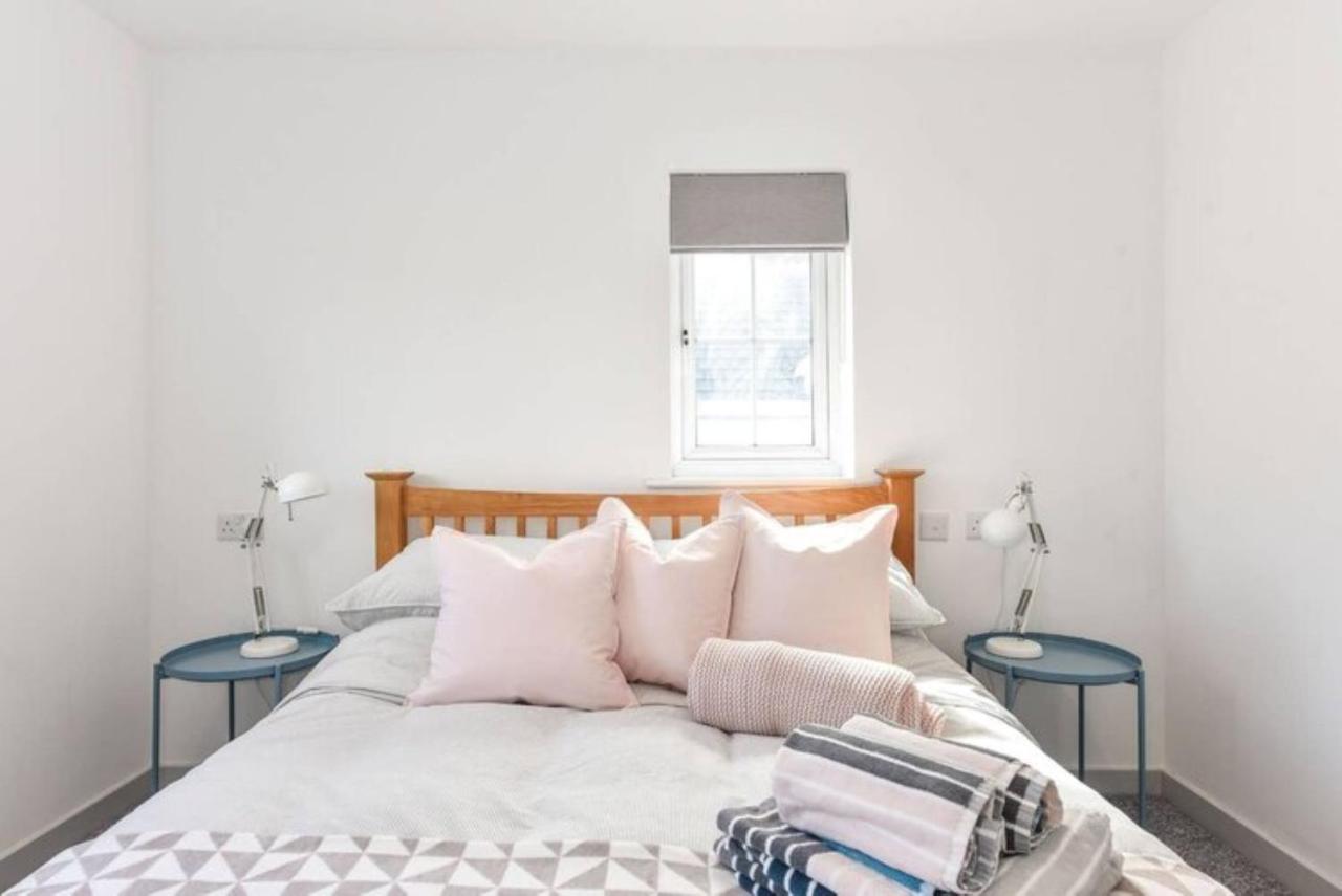 The Little House, Boutique Home Near The Sea Chichester Luaran gambar
